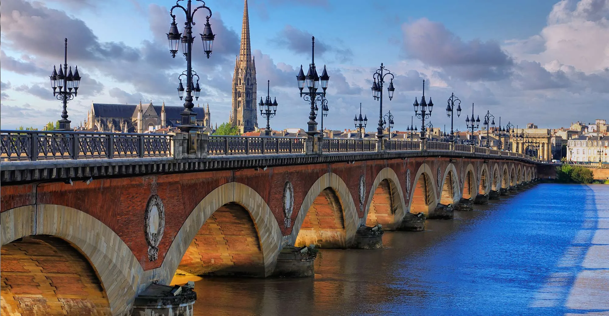 CENTRE DE BORDEAUX 8-C SR